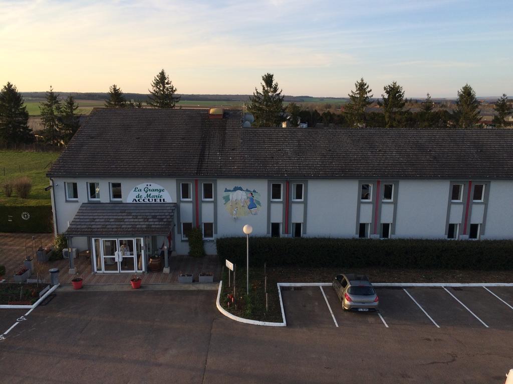 La Grange De Marie Hotel Nitry ภายนอก รูปภาพ